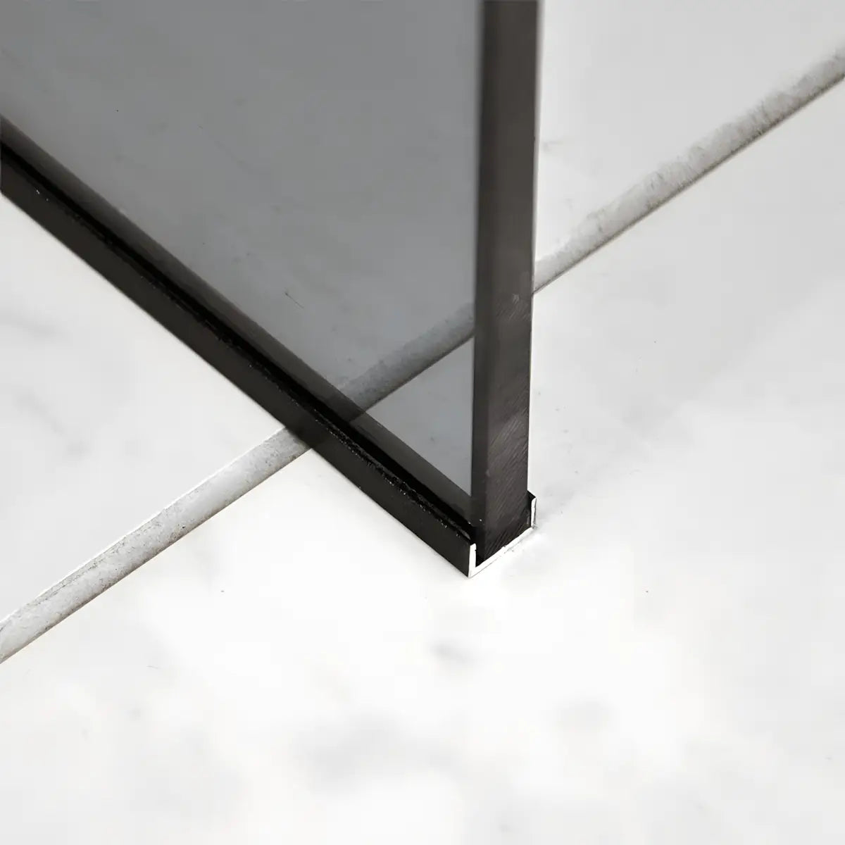 Paravan Dus Walk-In Una 100x195cm Outlet, Sticla Fumurie 8mm, Profil Aluminiu Negru-Diplon