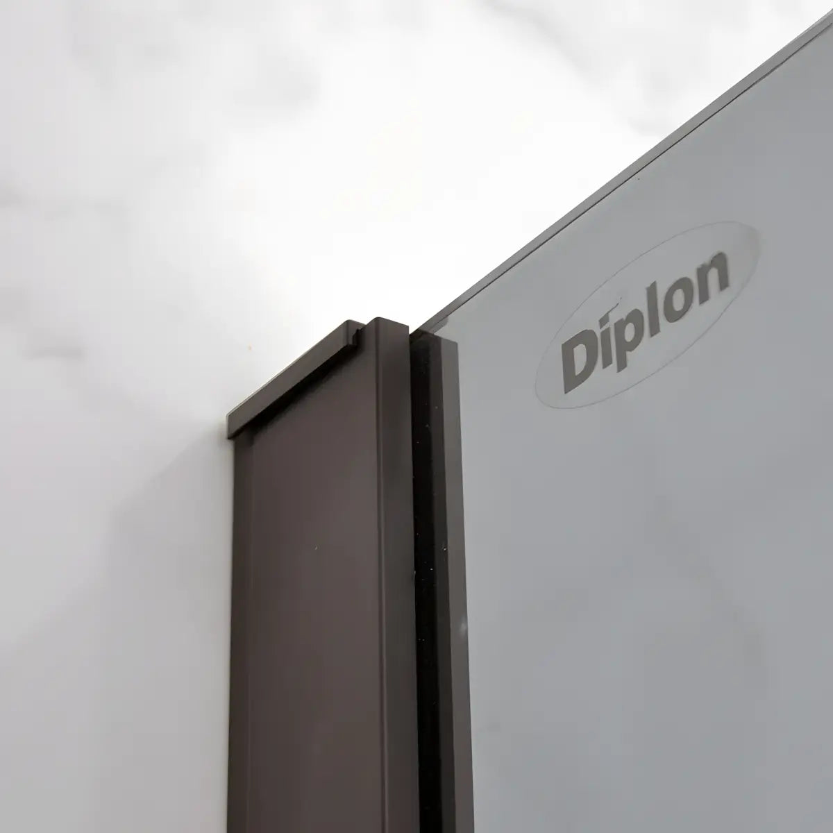 Paravan Dus Walk-In Una 100x195cm Outlet, Sticla Fumurie 8mm, Profil Aluminiu Negru-Diplon