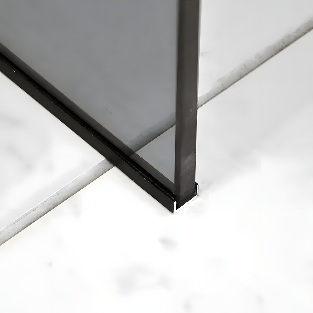 Paravan Dus Walk-In Una 70x195cm Outlet, Sticla Fumurie 8mm, Profil Aluminiu Negru-Diplon